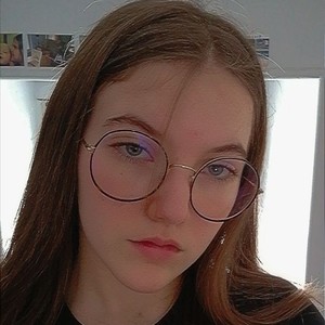 Adèle - Prof d'aide aux devoirs - Laval