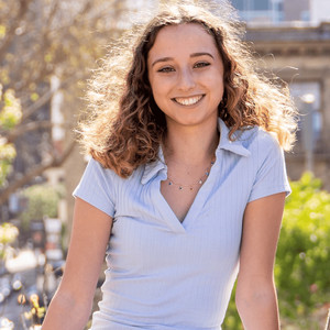 Laia - Prof de compréhension orale - anglais - Brest