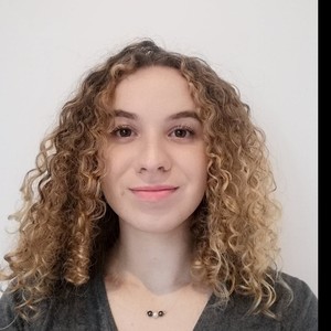 Jeanne - Prof d'histoire - géo - Lyon