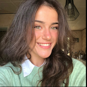 Marie - Prof de maths - Lille