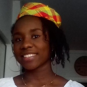 Laurie - Prof d'initiation informatique - Aubervilliers