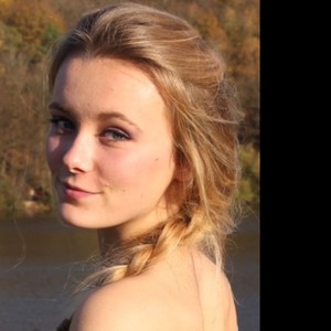 Maïwenn - Prof d'anglais britannique - Louveciennes