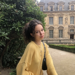 Mina - Prof d'anglais - Paris