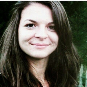 Charlotte - Prof d'aide aux devoirs - Moulle