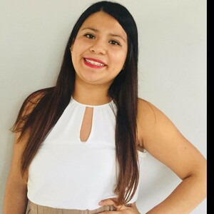 Cécile - Prof de marketing digital - Fontenay-sous-Bois