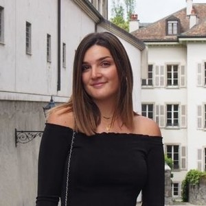 Lina - Prof de préparation bac scientifique - Gex