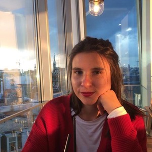 Léa - Prof de français - Saint-Étienne
