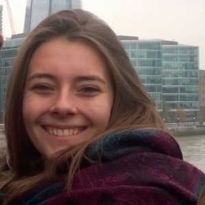 Emma - Prof d'économie - Évry-Courcouronnes