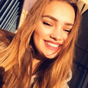 Célia - Prof de psychologie positive - Antibes