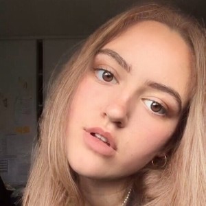 Aurore - Prof d'anglais - Rosny-sous-Bois
