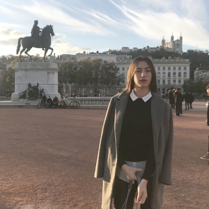 Nina - Prof de maths - Paris
