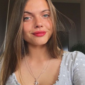Lola - Prof d'aide aux devoirs - Anjou
