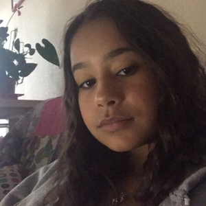 Nour - Prof d'anglais - Caluire-et-Cuire