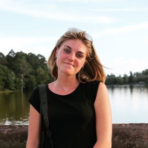 Julie - Prof d'aide aux devoirs - Saint-Germain-en-Laye