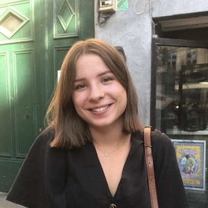 Alice - Prof de maths - Orléans
