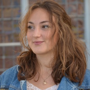 Michèle - Prof d'anglais - Flocques