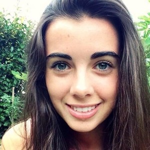 Charlotte - Prof de SVT - Paris