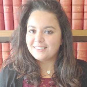 Sarah - Prof de droit civil - Paris