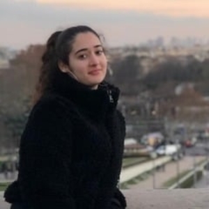 Mounia - Prof d'anglais - Noisy-le-Grand