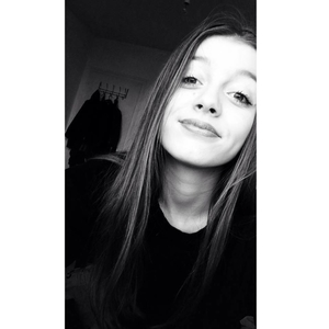 Elodie - Prof de maths - Anetz