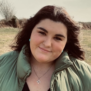 Laura - Prof de français - Souraïde