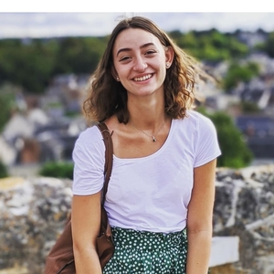 Judith - Prof d'aide aux devoirs - La Riche