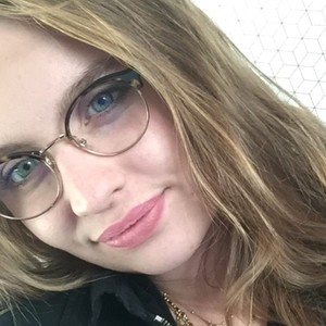 Emilie - Prof d'aide aux devoirs - Le Theil-de-Bretagne
