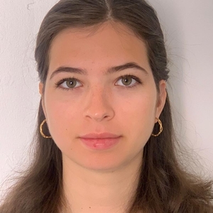 Diane - Prof de biologie - Paris
