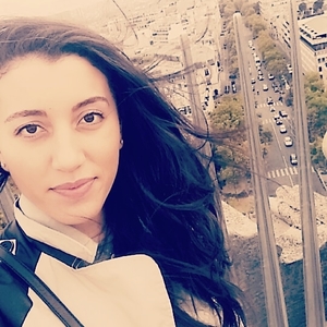 Feriel - Prof de français - Paris