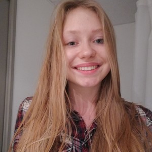 Chloe - Prof d'aide aux devoirs - Tours