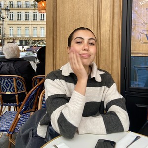 Amel - Prof d'aide aux devoirs - Nîmes