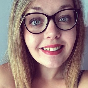 Gwenaëlle - Prof d'aide aux devoirs - Avion