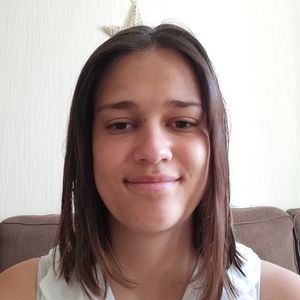 Alizée - Prof d'aide aux devoirs - Boutiers-Saint-Trojan