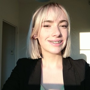 Maewenn - Prof de maths - Angers