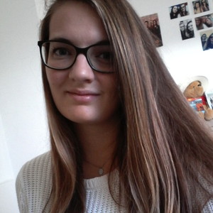 Julie - Prof d'anglais - Pluneret
