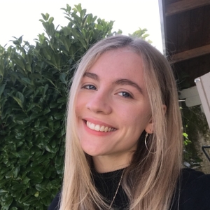 Chloé - Prof d'anglais - Saint-Pierre-d'Amilly