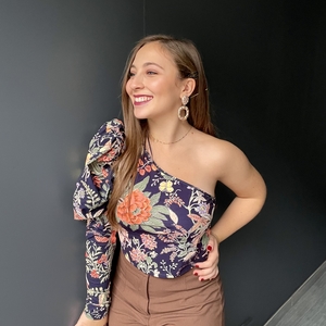 Carla - Prof de maths - La Louvière