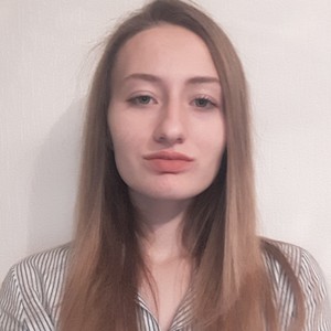 Albulena - Prof de maths - Renens
