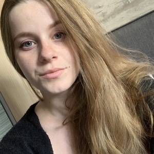 Amandine - Prof de français - Vred