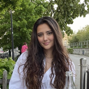 Léa - Prof d'aide aux devoirs - Genève