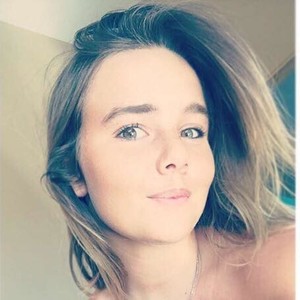 Laura - Prof de maths - Marseille