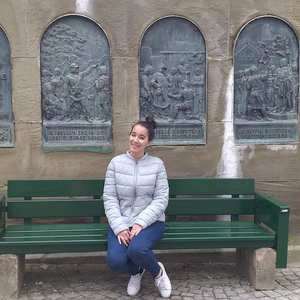 Lynda - Prof de biologie - Vandoeuvre-lès-Nancy