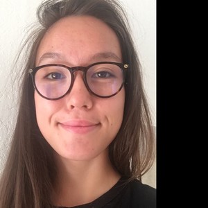 Marine - Prof de maths - Uchaud