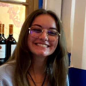 Jade - Prof d'anglais - Bron
