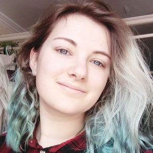 Léa - Prof de maths - Carquefou