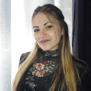 Jade - Prof de maths - Lavelanet