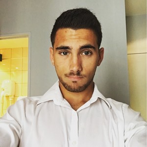 Arnaud - Prof de maths - Nevers
