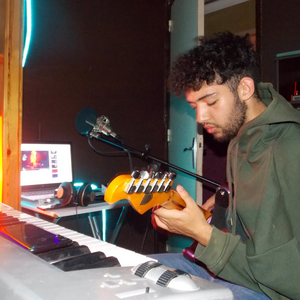 Hussein - Prof d'éveil musical - Besançon