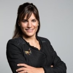 Léonore - Prof de gestion comptable - Bardonnex