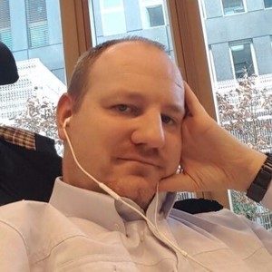 Laurent - Prof d'initiation informatique - Cosnes-et-Romain